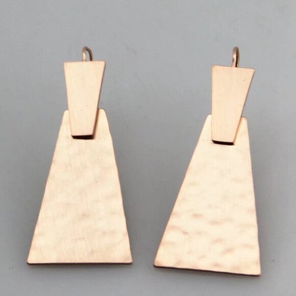 Kendra Scott Stud Earrings - Picture 2 of 7